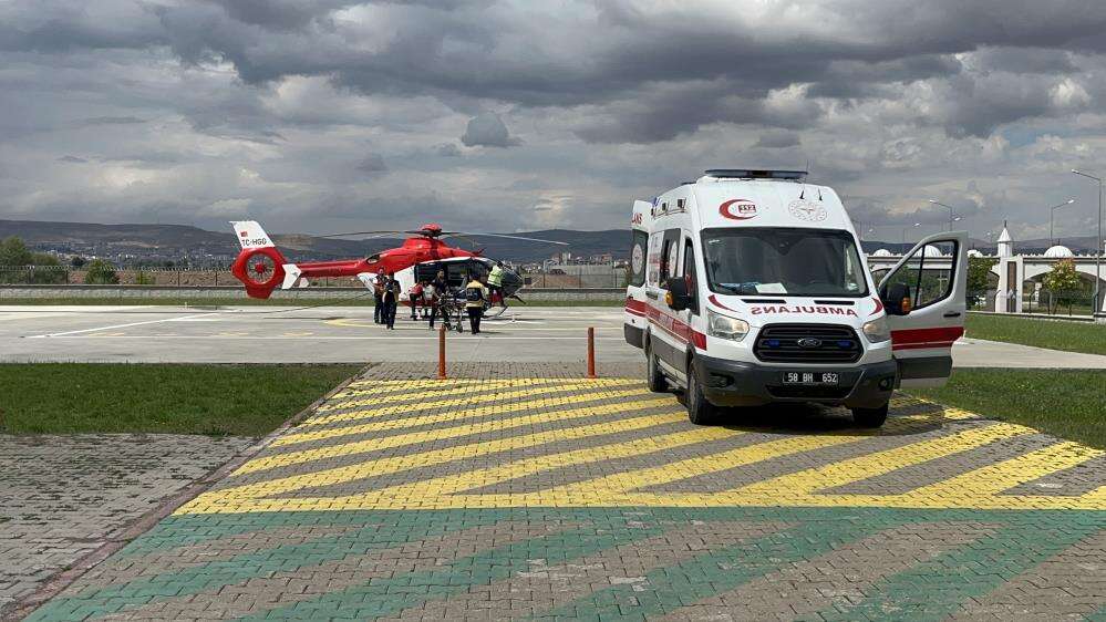 Yolcu minibüsü faciasında ölen 4 kişinin kimliği belli oldu 15